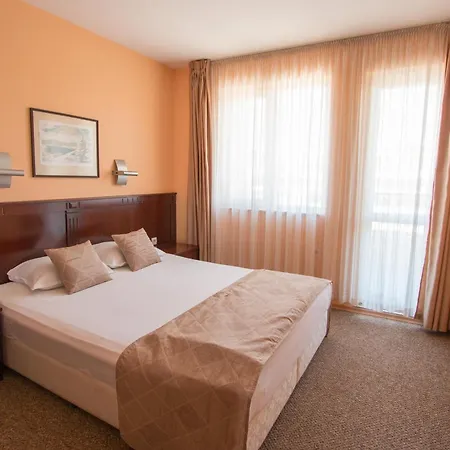 Divesta - Self Check In וארנה