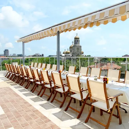 Divesta - Self Check In 3* 바르나