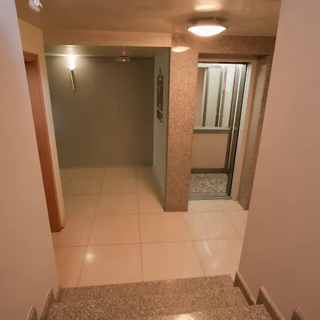 מלון Divesta - Self Check In וארנה