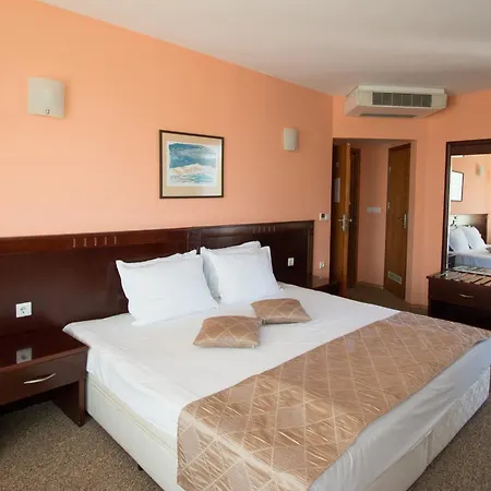 Divesta - Self Check In 3*