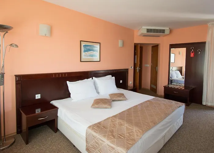 Divesta - Self Check In 3*